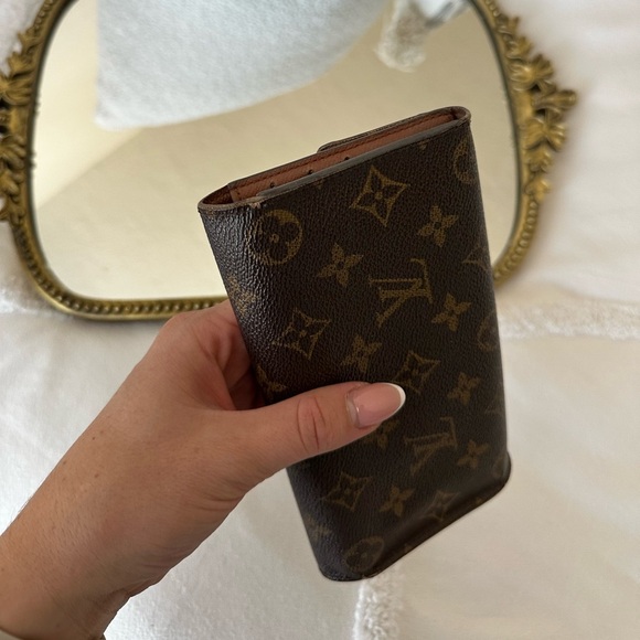 LV MONOGRAM  WALLET Authentic - Picture 4 of 7